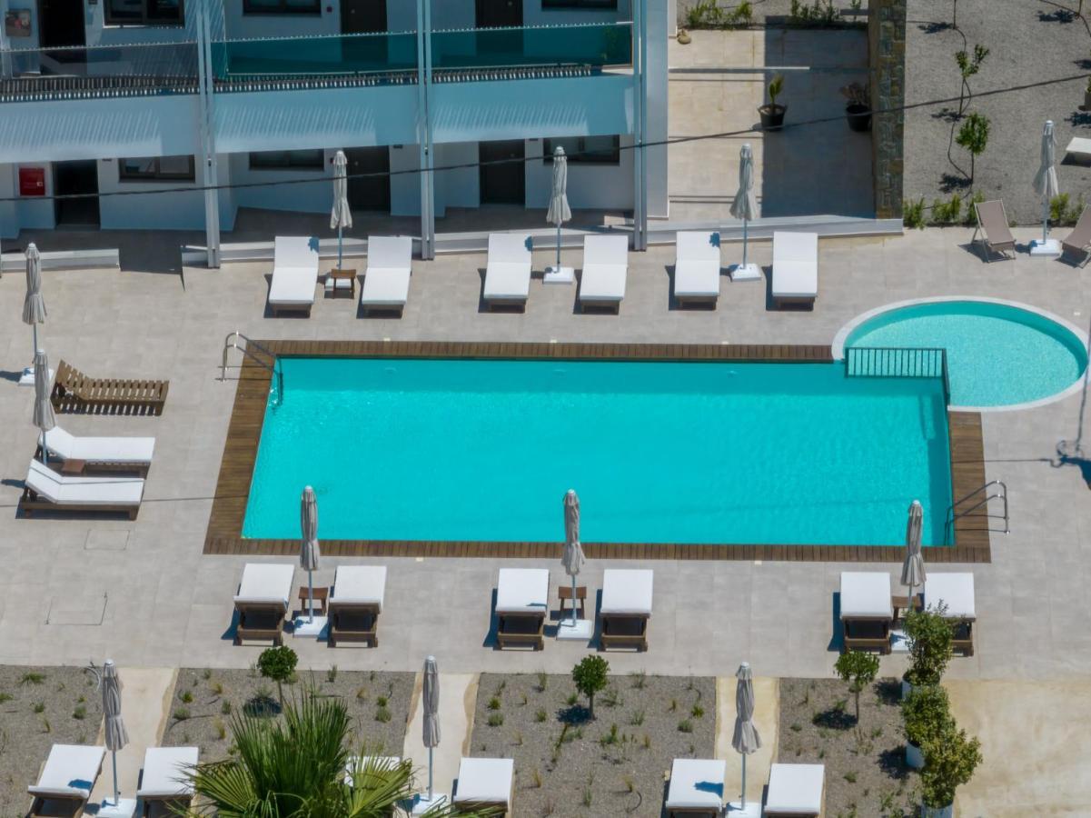 Kellys Luxury Apartments ฟาลิรากี ภายนอก รูปภาพ