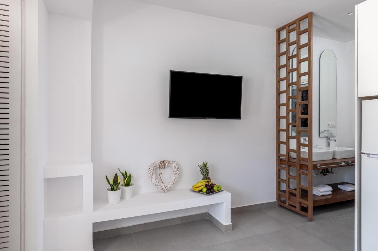 Kellys Luxury Apartments ฟาลิรากี ภายนอก รูปภาพ