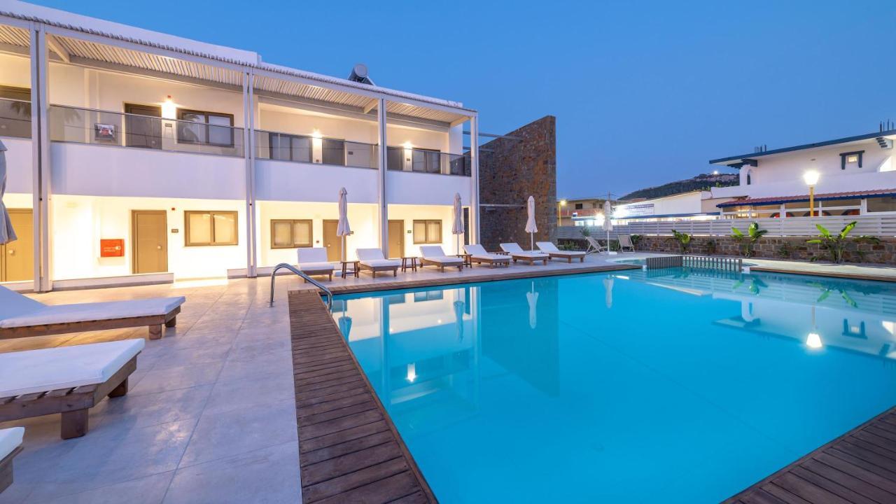 Kellys Luxury Apartments ฟาลิรากี ภายนอก รูปภาพ
